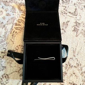 Ring Concierge Tie Bar